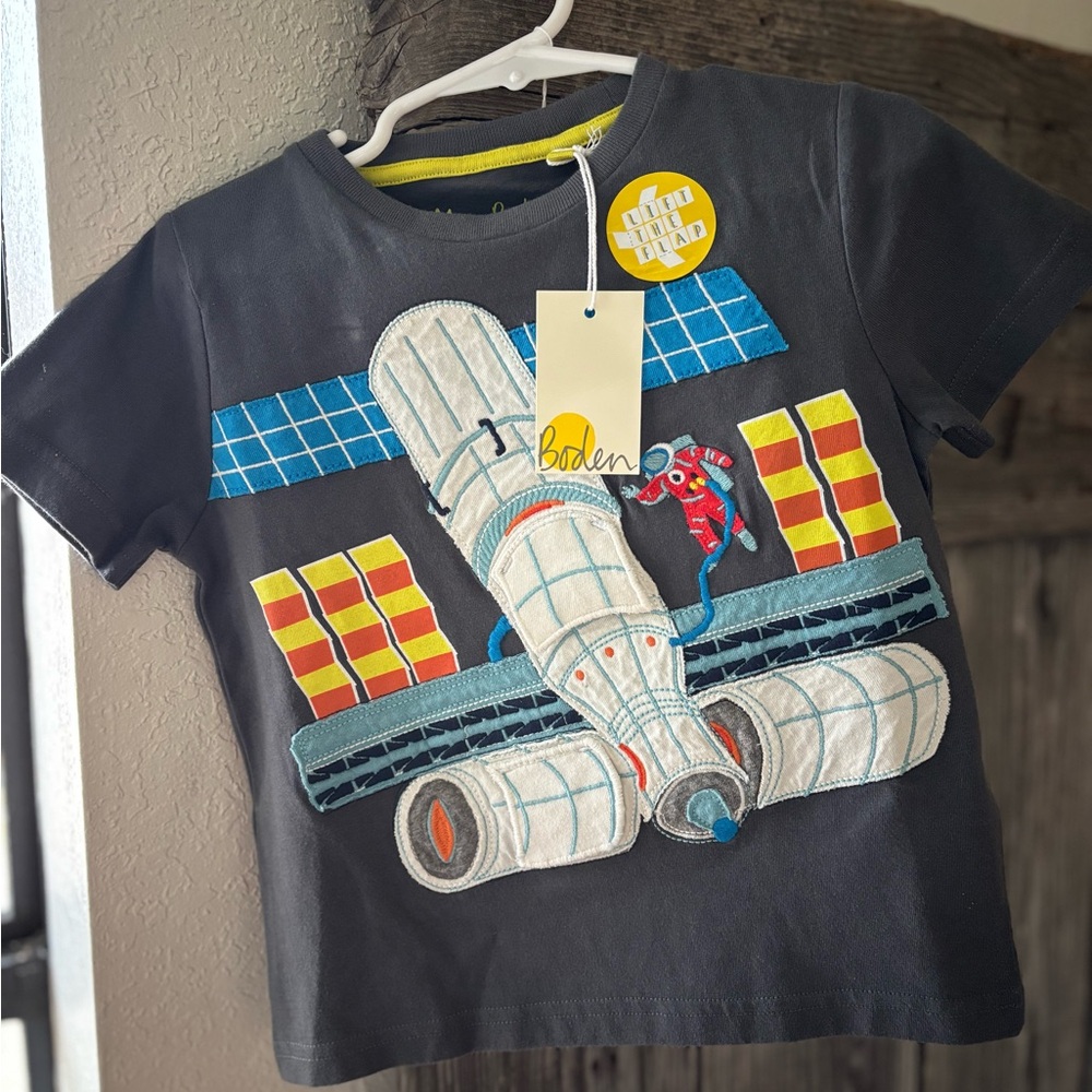 Mini Boden NWT lift-the-flap shirt